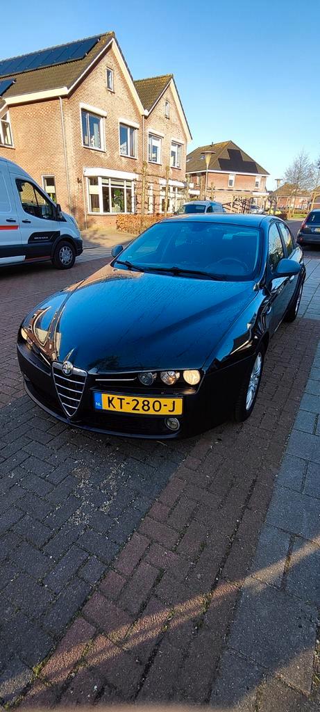 Alfa Romeo Alfa-159 2.2 JTS Selespeed 2011 Zwart