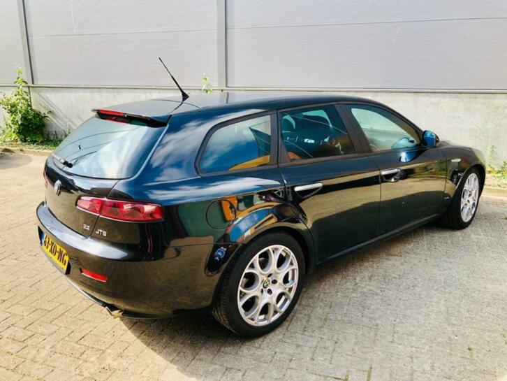 Alfa Romeo Alfa-159 2.2 JTS SW 2007 Zwart