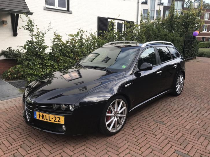 Alfa Romeo, Alfa 159 2.4 JTD TI 20V Sportwagon Q4 2010 Zwart