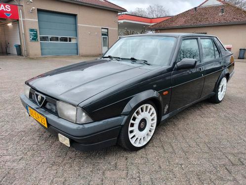 Alfa Romeo Alfa-75 1.8 IE KAT U9 1992 Zwart