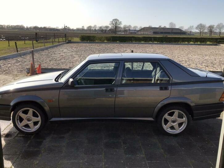 Alfa Romeo Alfa-75 2.0 Twin Spark 1988 Grijs