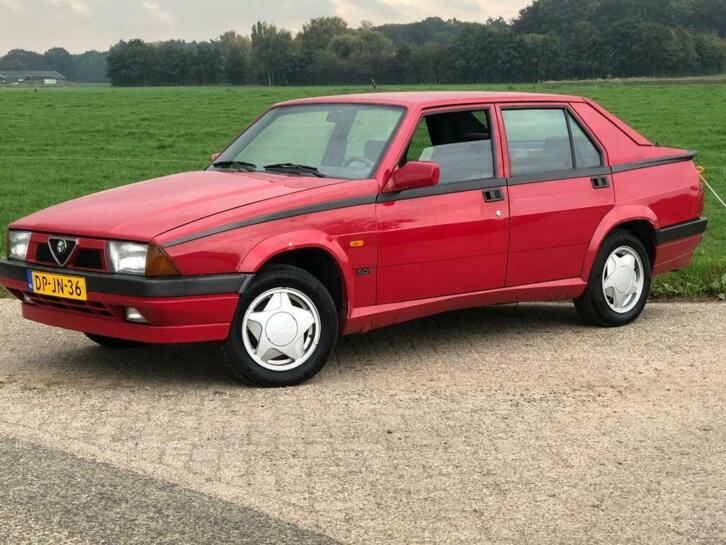 Alfa Romeo Alfa-75 indy 1.8 IE KAT U9 1992 Rood