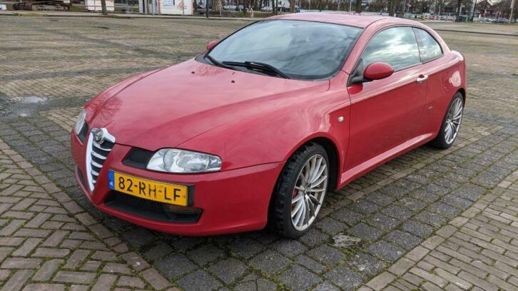 Alfa Romeo Alfa-GT 3.2 V6 24V 2005 Rood