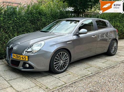 Alfa Romeo Giulietta 1.4 T Distinctive Lusso UconnectPDC