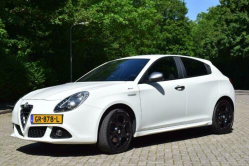 Alfa Romeo Giulietta 1.4 Turbo 170 PK TCT 2015 NAP SPORT 