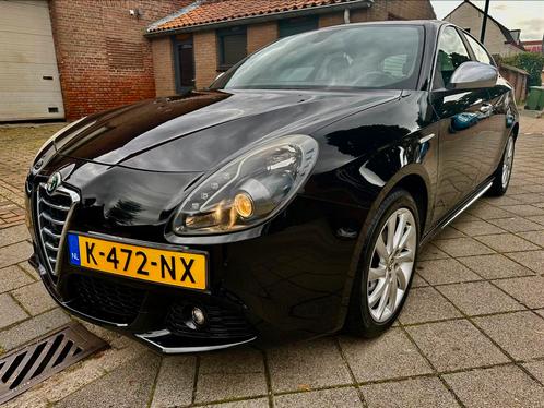 Alfa Romeo Giulietta 1.4 Turbo 2011 Zwart AIRCO APK 