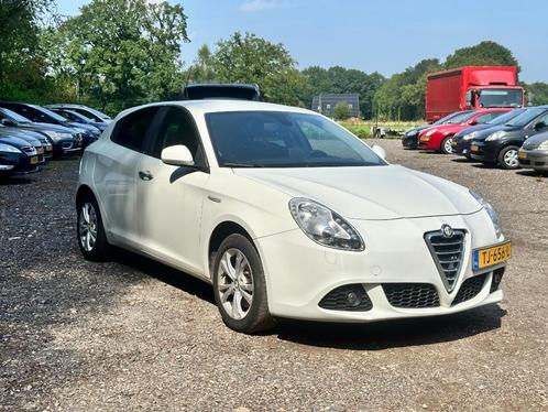 Alfa Romeo Giulietta 1.4 Turbo BenzineMulti AIR TCT 2012 Wit