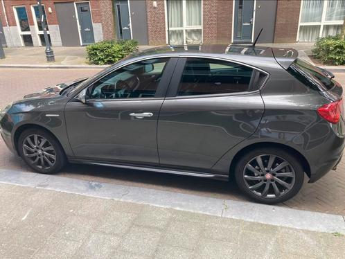 Alfa Romeo Giulietta 1.4 Turbo Multi AIR 2011 Grijs