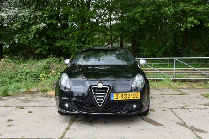 Alfa Romeo Giulietta 1.4 Turbo Multi AIR TCT 2013 Zwart