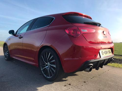 Alfa Romeo Giulietta 1.750 QV 2015 Alfa Rosso