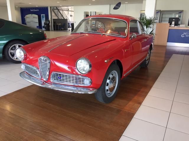 Alfa Romeo Giulietta 1950 Auto is handgemaakt. Collecters It