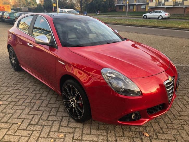 Alfa Romeo Giulietta 2.0 Jtdm 2012 Rood