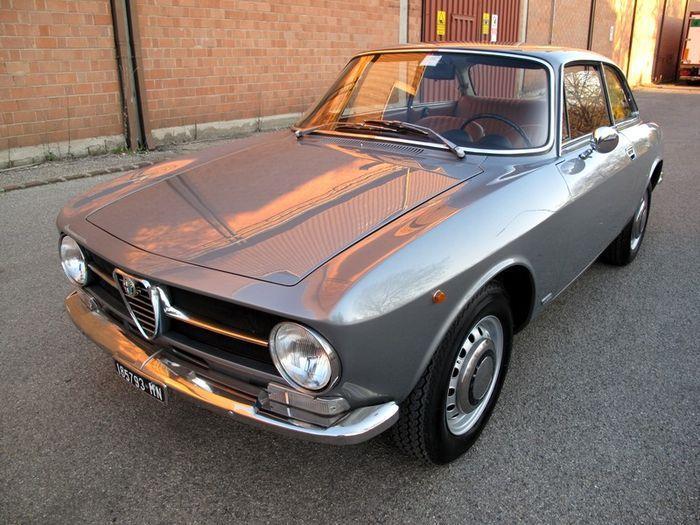 Alfa Romeo - GT 1300 Junior - 1972