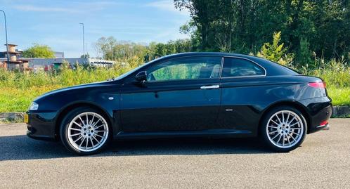 Alfa Romeo GT 2.0 2008 (voljaar APK, nieuwe distributieriem)