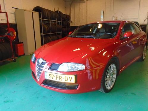 Alfa Romeo GT 2.0 JTS Distinctive Selespeed AIRCOLeder bek