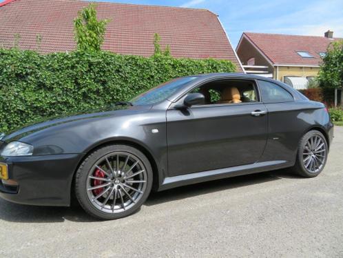 ALFA ROMEO GT3.2  DISTINCTIVE, KM. ST 105000. BOUWJ. 2006