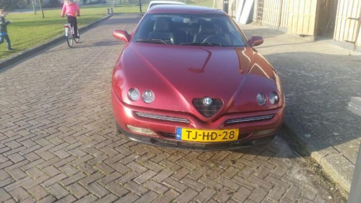 Alfa Romeo GTV 2.0 Twin Spark 16V 1998 Rood