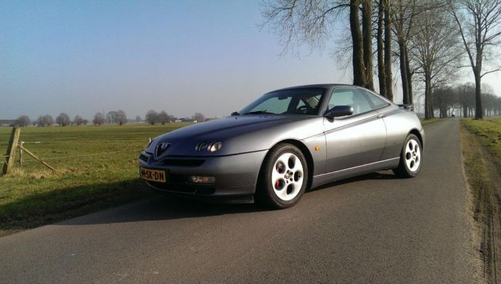 Alfa Romeo GTV 3.0 V6 24V 1999 Grijs