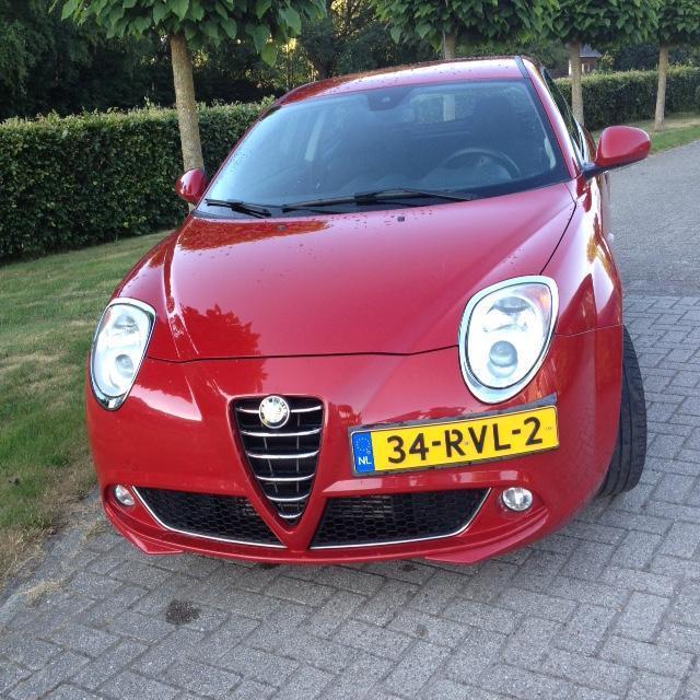 Alfa Romeo Mito 1.3 D 62KW 2011 Rood