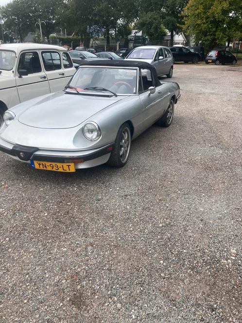 Alfa Romeo Spider 2.0 1983 zilvergrijs