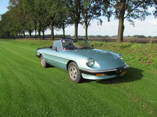 Alfa Romeo Spider 2.0 Veloce 128pk Serie III Type 115