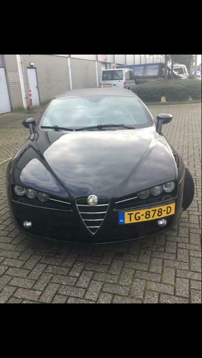 Alfa Romeo Spider 2.4 Jtdm Q-tronic 2009 Zwart