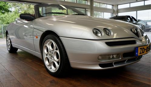 Alfa Romeo Spider 3.0-12V V6 L (bj 1999)