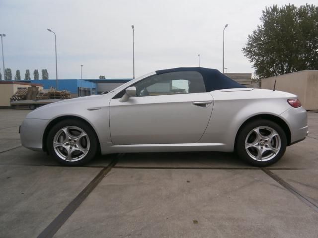 Alfa Romeo spider cabrio 2008