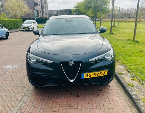 Alfa Romeo Stelvio 2.0 202PK AT AWD Super 2017 Zwart