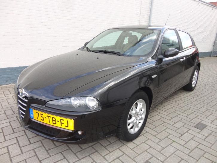 Alfa Romeo147 1.6 T.S 16V 77KW 5DR 2006 Zwart