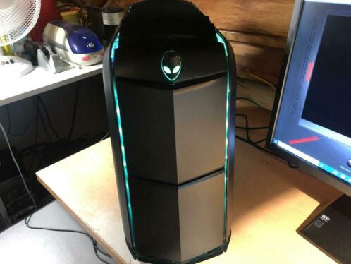 Alienware Aurora R4 i7-4930K16GB 240GB SSD GTX 980Ti 6GB