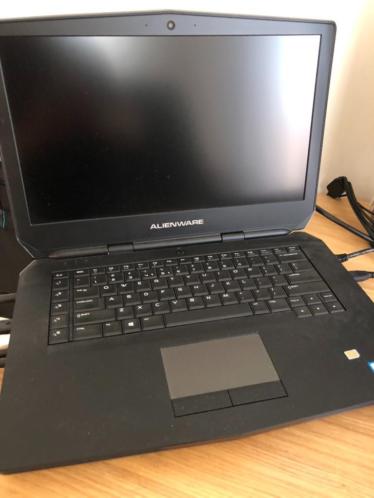 Alienware gaming laptop 15 inch Intel i7-6700HQ