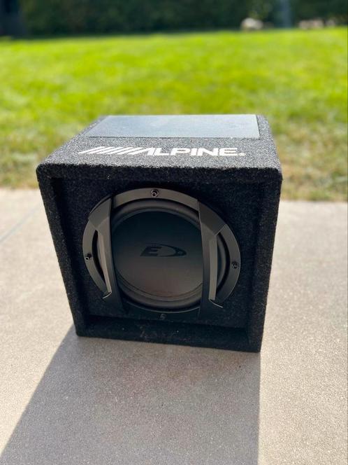 Alpine SWE-815 subwoofer