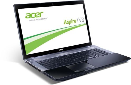 als nieuw  ACER V3 17 inch i5 2e generatie. 500 gb hd 6 gb 