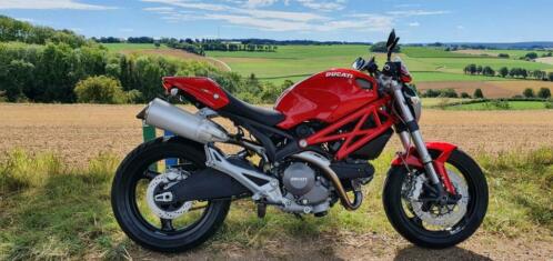 Als Nieuw schadevrije Ducati Monster 696 slechts 10.300 km