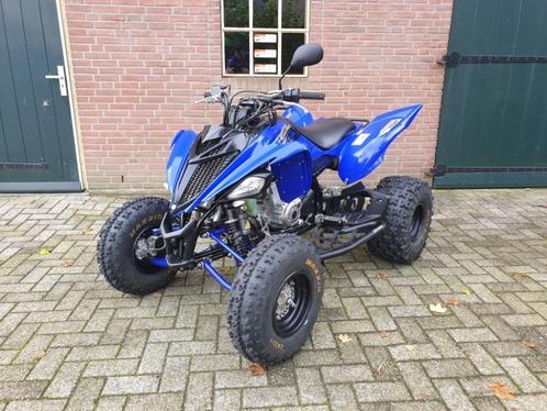 Als nieuwe 2018 Yamaha Raptor YFM700R met autokenteken