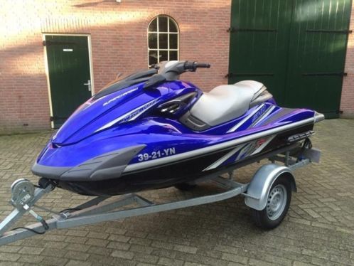 Als nieuwe Yamaha Waverunner FZR SHO van 2009 met trailer