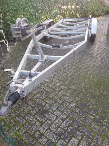 Aluminium Harbeck tandemasser 2100 kg tot 7,5 m.ook sloepen.