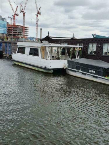 Aluminium Houseboat (9,5 meter lang en 4 meter breed)