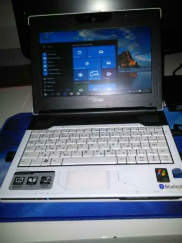 Amilo mini laptop met ssd En Windows 10 ruilen tablet