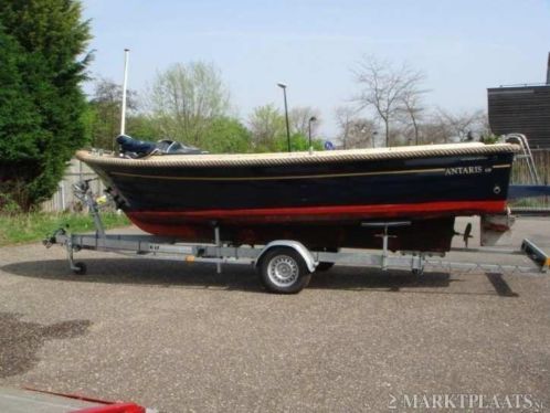 Antaris 630 met nieuwe kalf trailer (bj 2002)