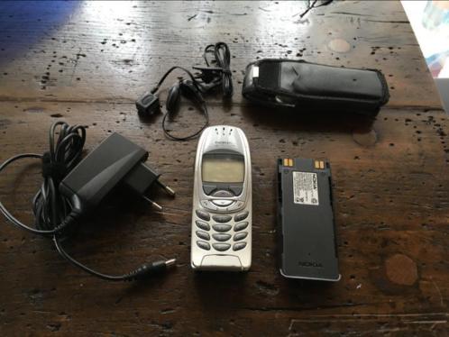 Antieke Nokia 6310i Silver