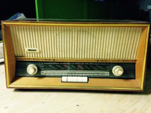 Antieke radio te koop