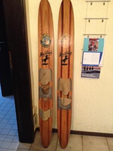 Antieke waterski039s