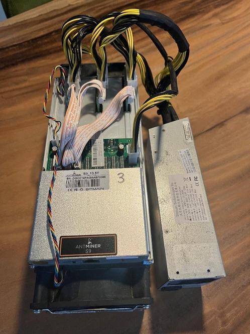 Antminer S9 (14THs)  voeding (compleet)