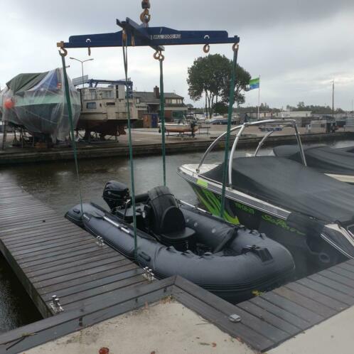 Antraciet-Zwarte Rib 3,90 met console.