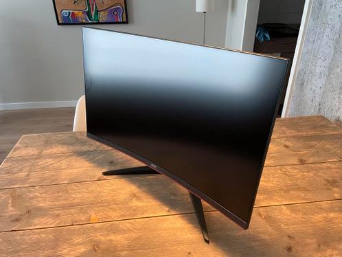 AOC 27 curved gaming monitor 144Hz