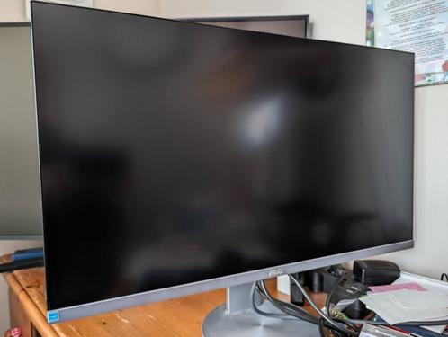 AOC 27 inch Quad HD monitor