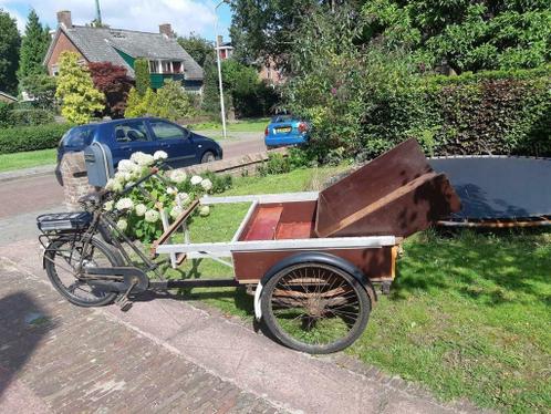 Apollo bakfiets met eBike motor en kieper