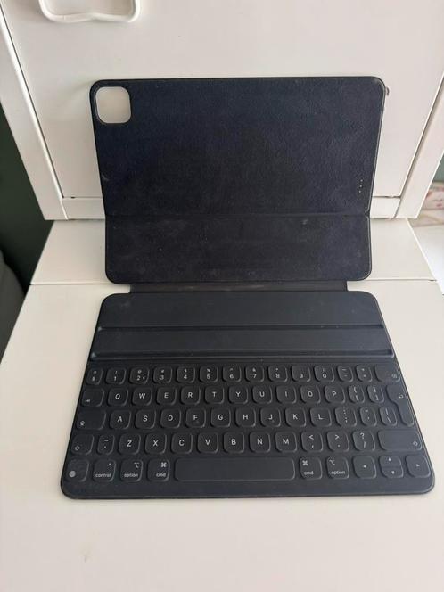 Apple 11 Smart Folio Keyboard